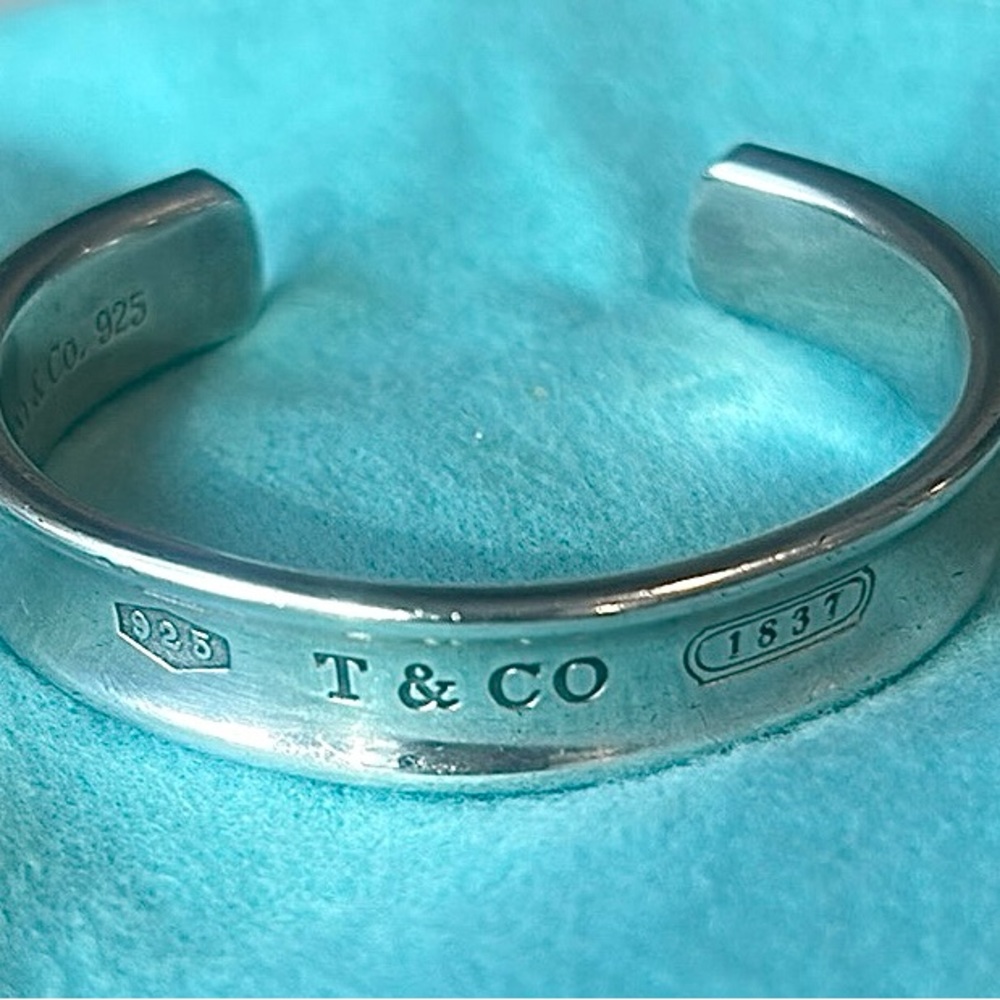 Tiffany & Co 1937 Bangle Bracelet